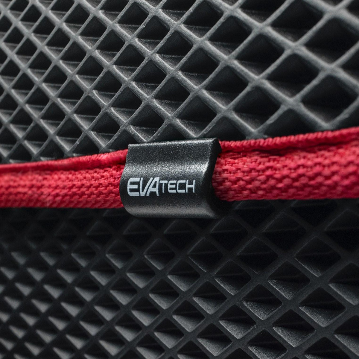 EVAtech Bagageorganisatör PRO L 32x75x30 cm - svart / röda kanter EVAtech Bagageorganisatör PRO L 32x75x30 cm - svart / röda kanter