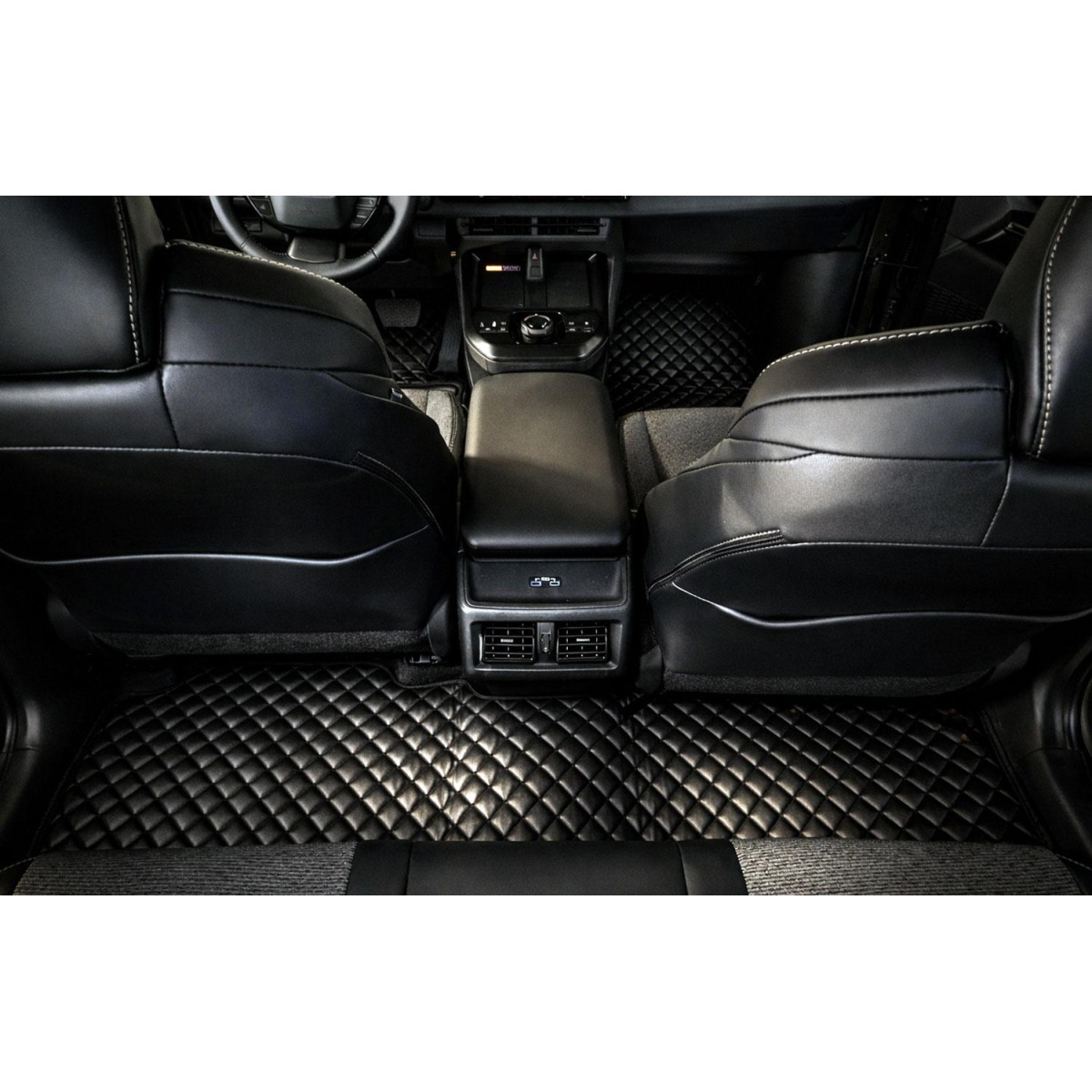 Bilmattor i konstläder QuiltyMats ACURA RSX 2001-2006 (Svart / svarta sömmar)