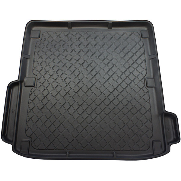 Bagagerumsmatta Mercedes E-class W212 T-Model (Combi) 2009-2016 (cut off the right and left parts of the niches)