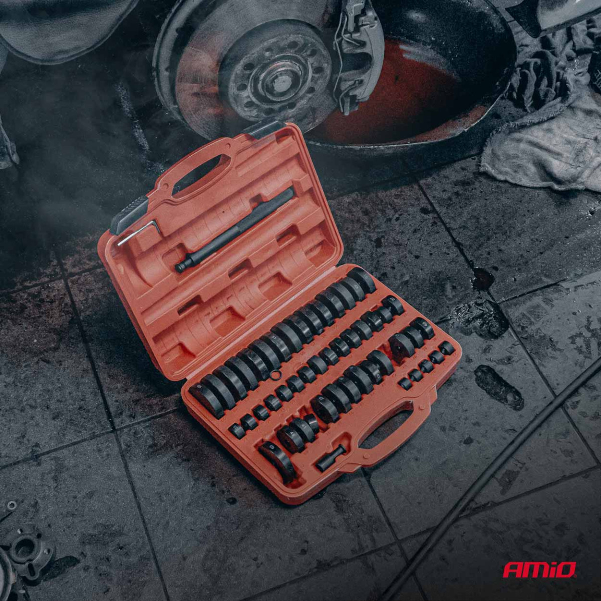 Verktygssats för montering och demontering av bussningar, lager och tätningar, 52 delar. AMIO-04771