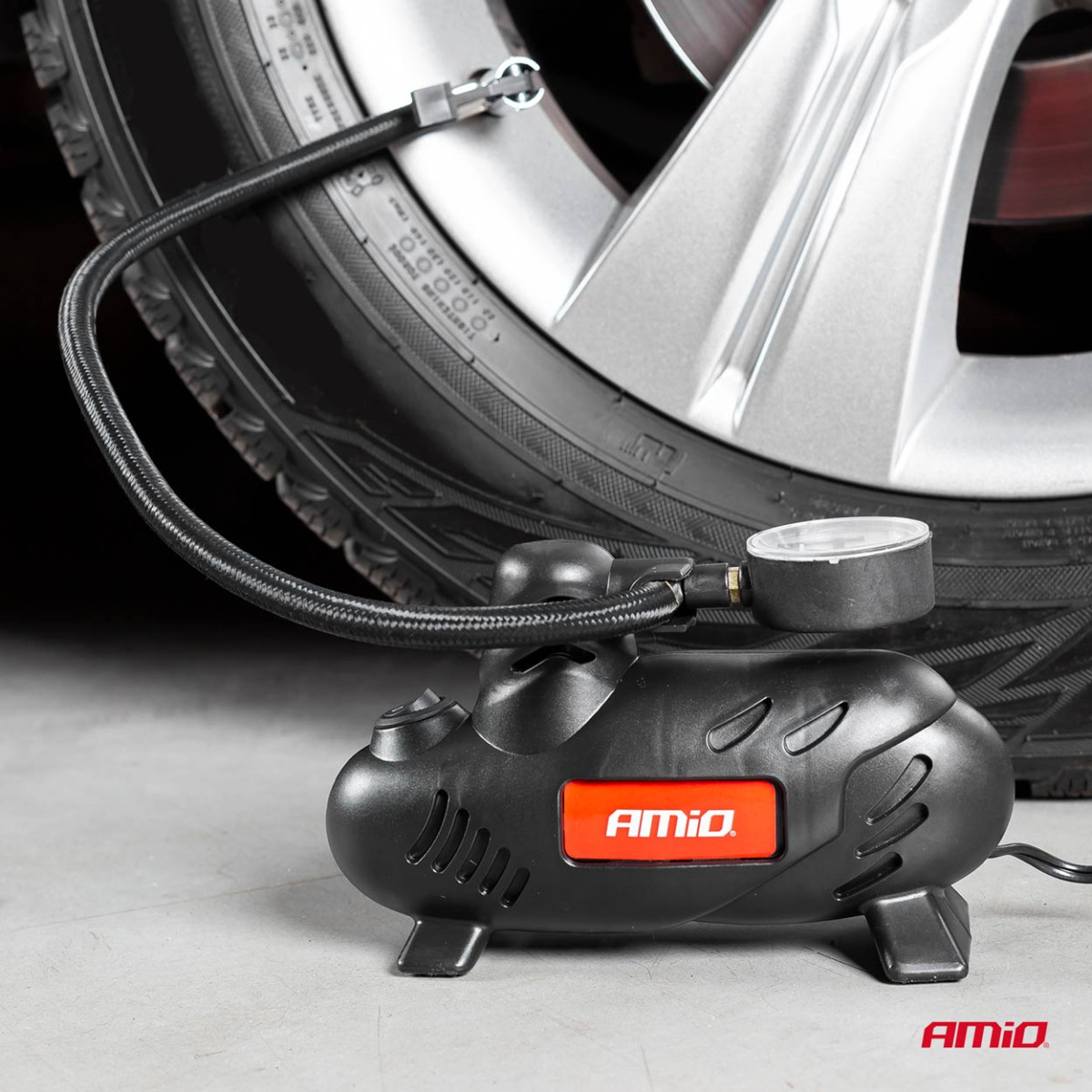 Billuftkompressor med LED-belysning 12V ACOMP-07 AMIO-02181