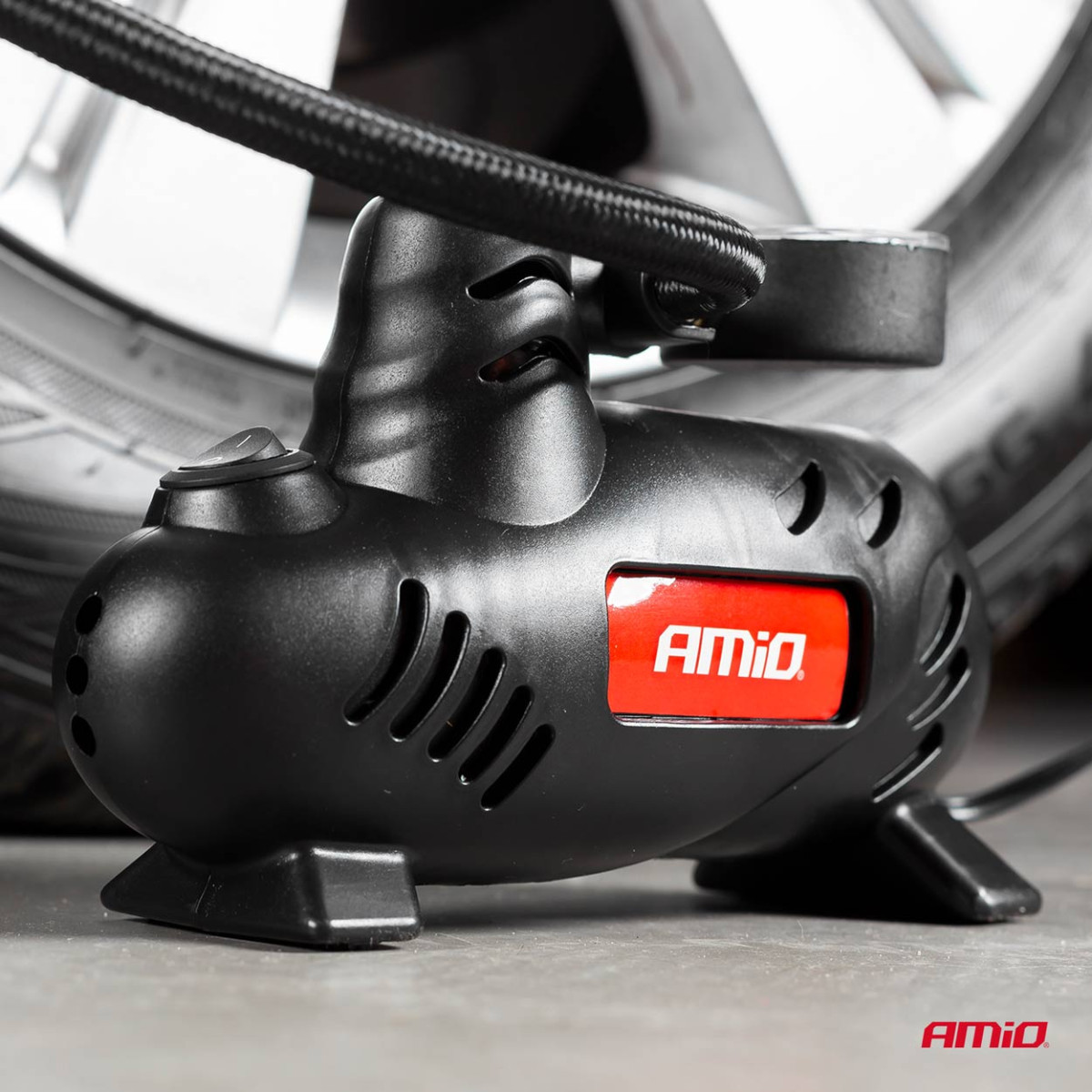 Billuftkompressor med LED-belysning 12V ACOMP-07 AMIO-02181