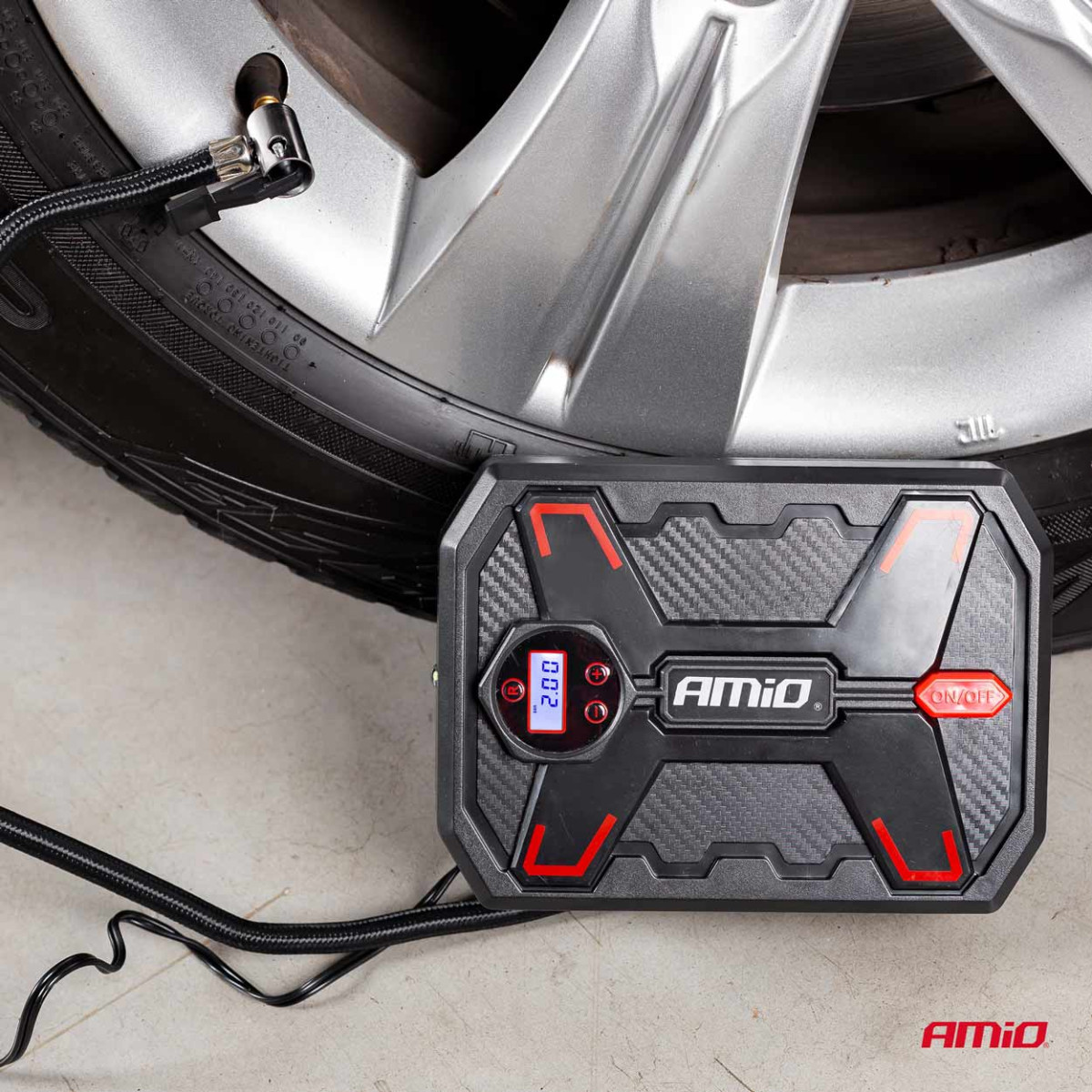 Bilkompressor 12V med digital tryckmätare och LED, AMIO-02384