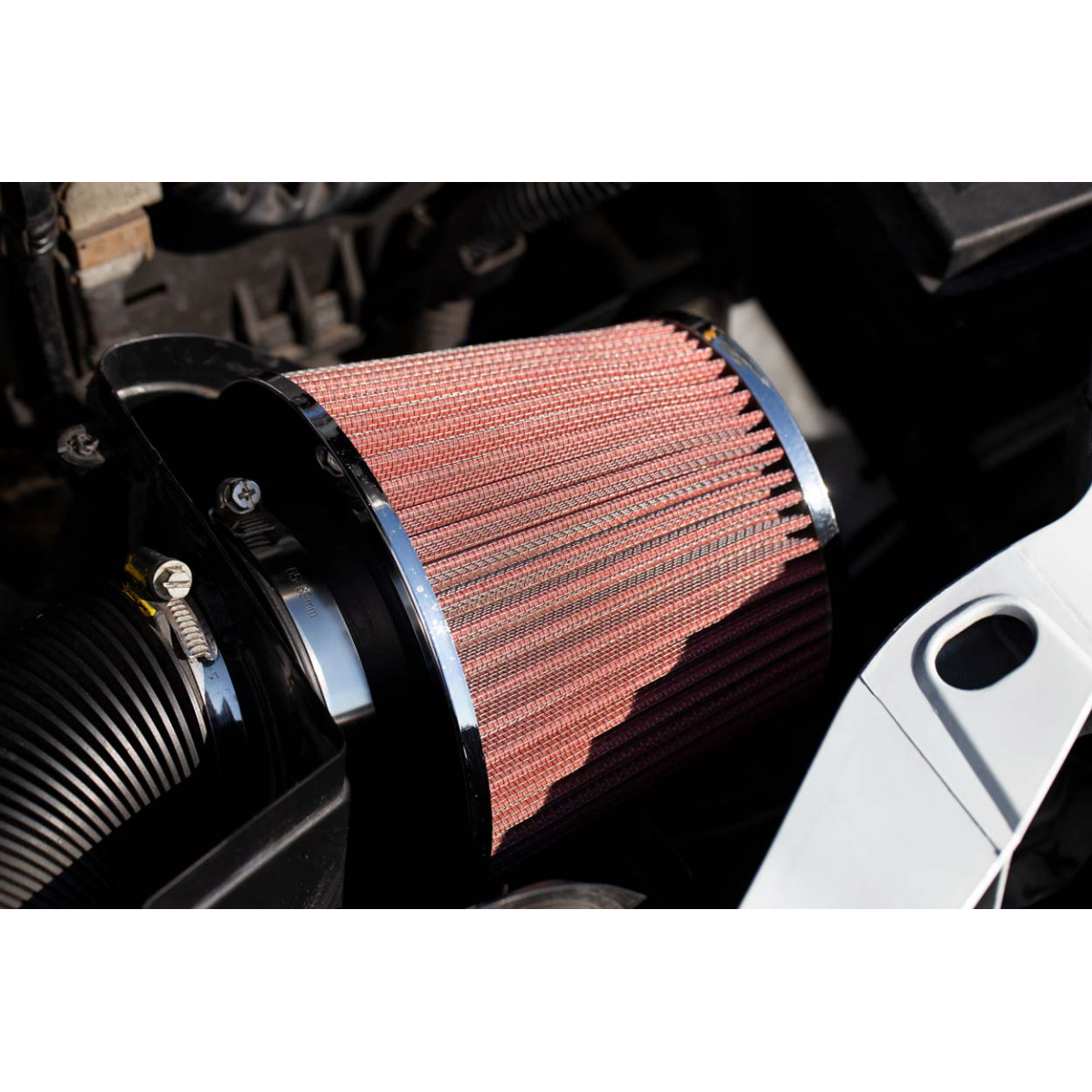 Koniskt luftfilter för bil, universal, röd/krom, med 3 adaptrar, AMIO-01282