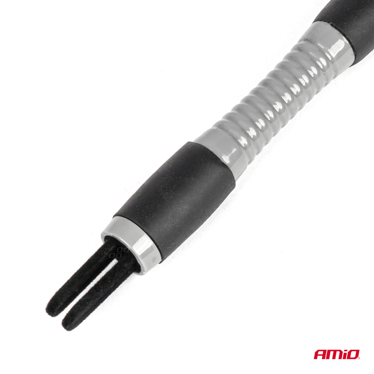 Rengöringsborsteset för bilens interiör, 3 delar. AMIO-04033