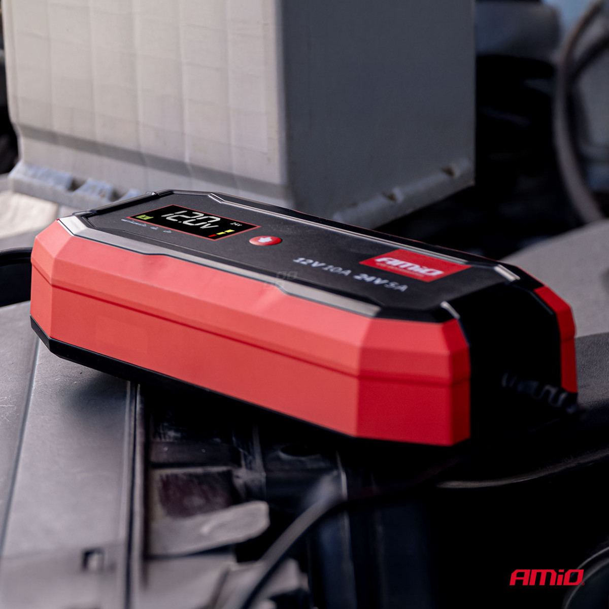 Digital batteriladdare AGM/GEL/STD/LiFePO4 10A 12/24V PRO AMIO-04528