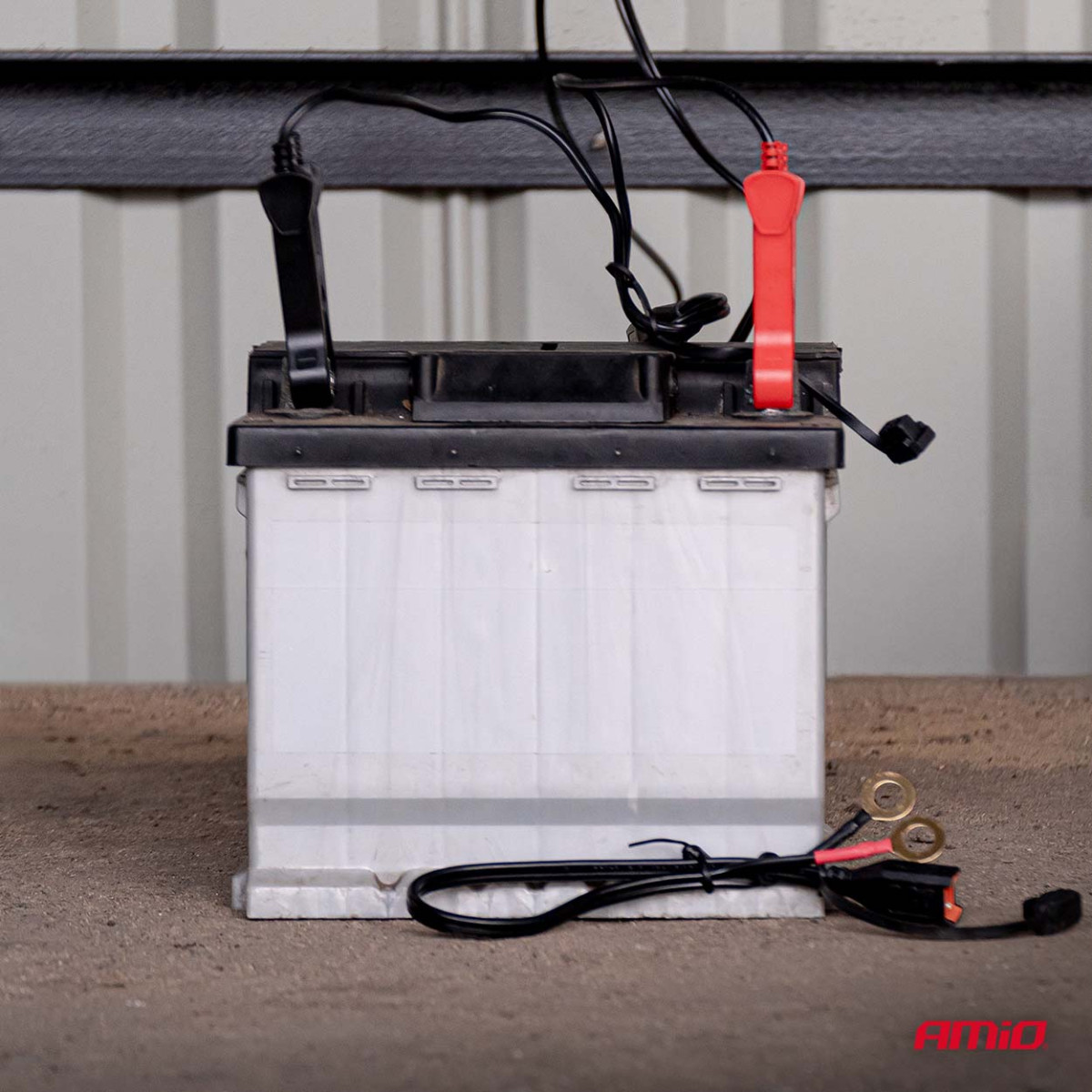 Digital batteriladdare AGM/GEL/LiFePO4 6A 6/12V PRO HOOK AMIO-04532