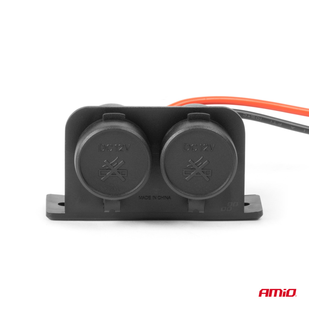 Dubbeltätat biluttag 12/24V AMIO-04130