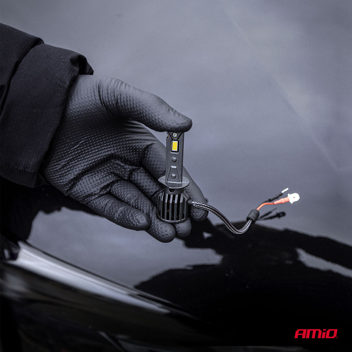 LED-strålkastarlampor F25 SILVER FULL CANBUS H1 54W 12V 24V AMIO-04701