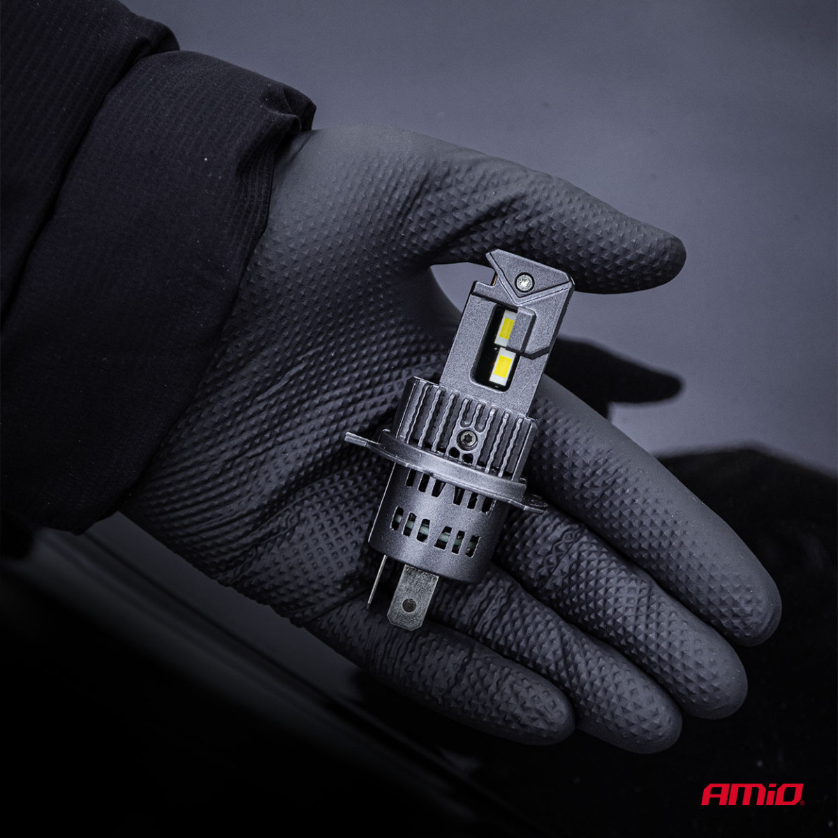 LED-strålkastarlampor F25 SILVER FULL CANBUS H4/H19 54/58W 12V 24V AMIO-04703