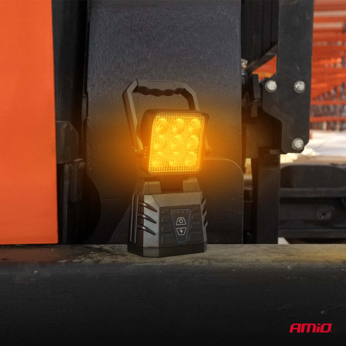 Bärbar LED-arbets- och varningslampa 15W (BATT) AMIO-04865