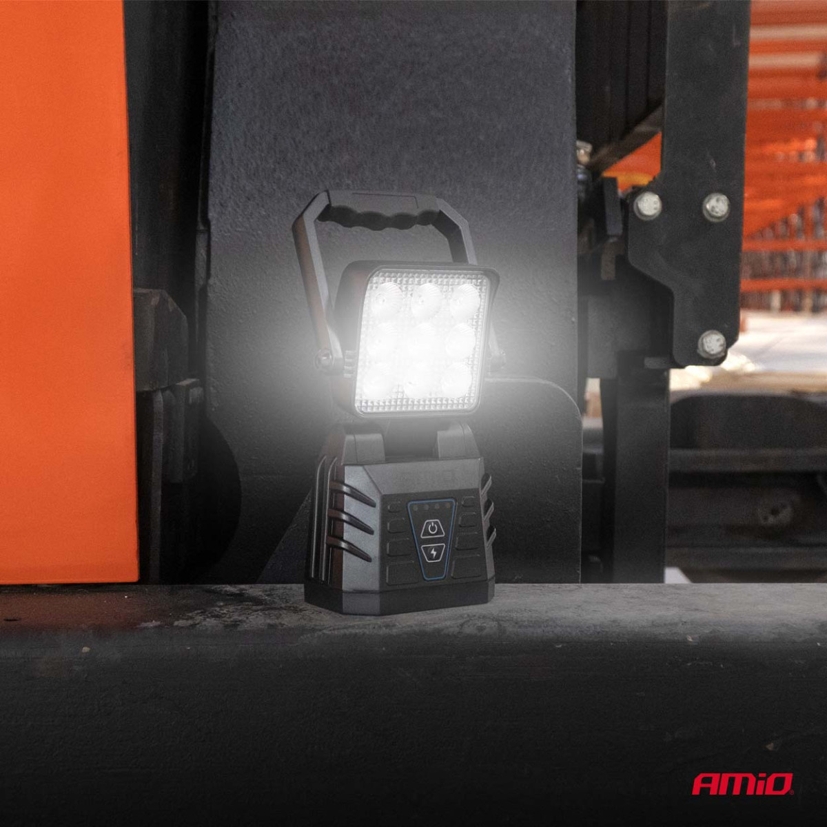 Bärbar LED-arbets- och varningslampa 15W (BATT) AMIO-04865