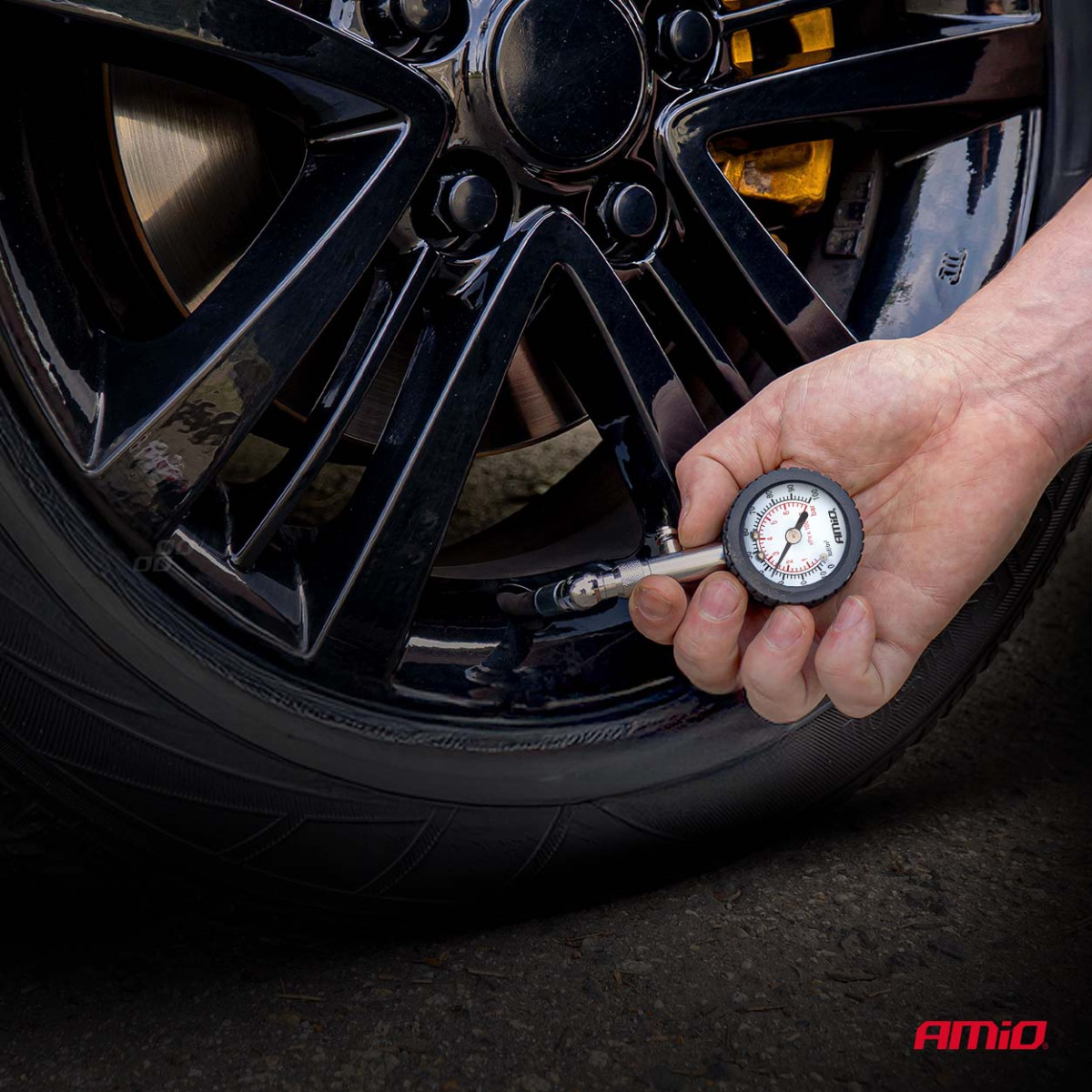 Mekanisk tryckmätare med roterande huvud och avtappningsventil 7 bar AMIO-04469