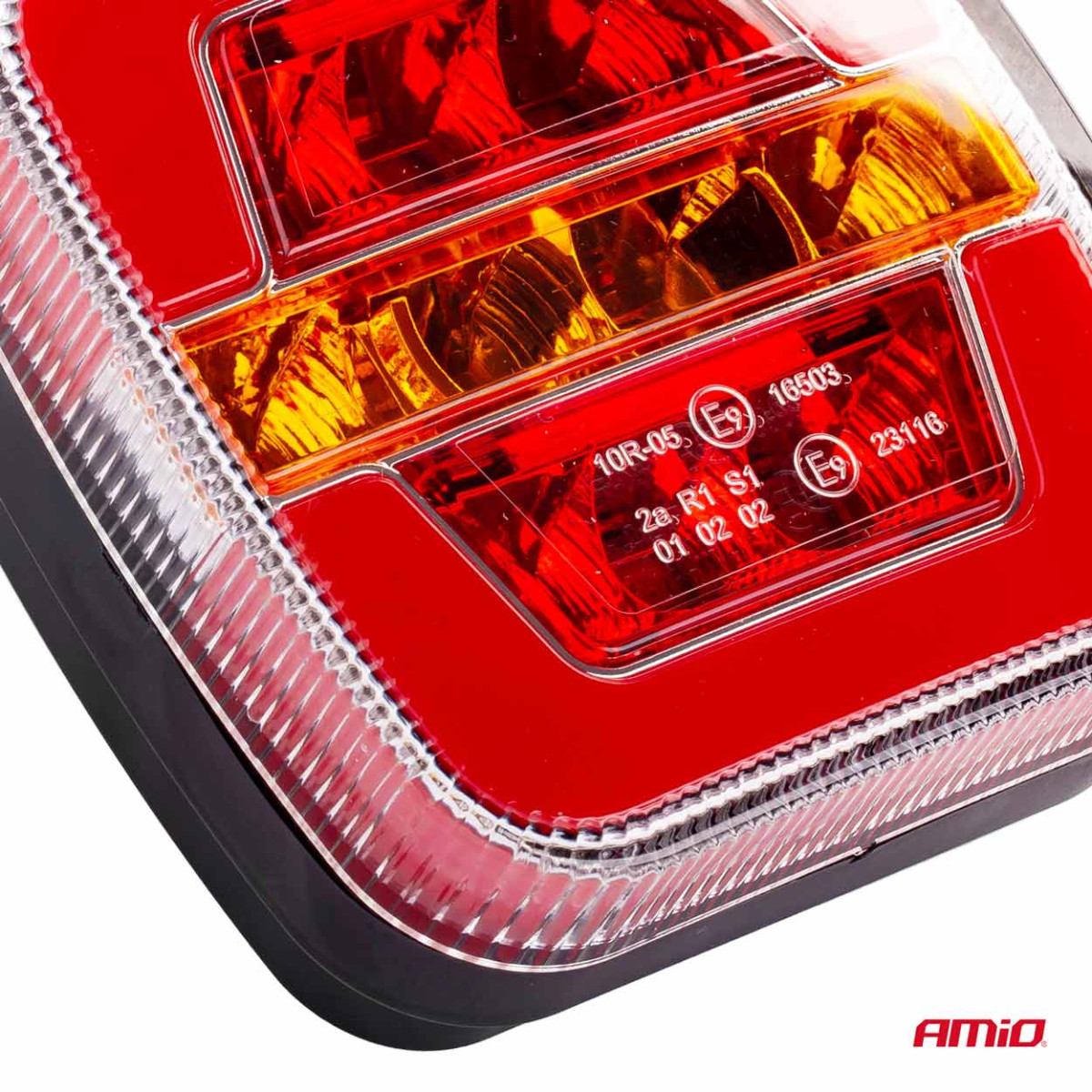 LED-kombinationsbakljus AMiO RCL-05-LR vänster/höger