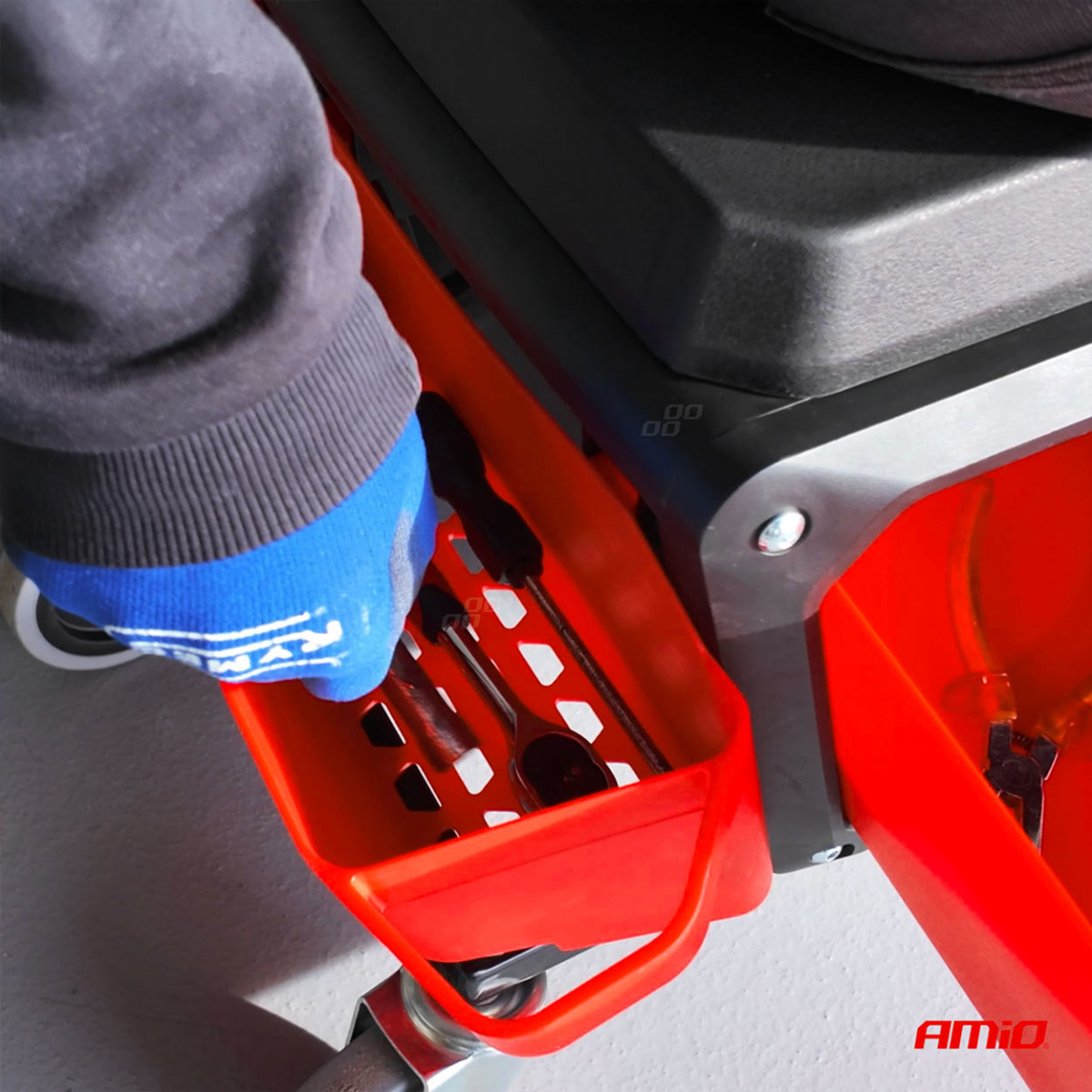 Verkstadsstol på hjul med verktygslåda, 135 kg, AMIO-04268