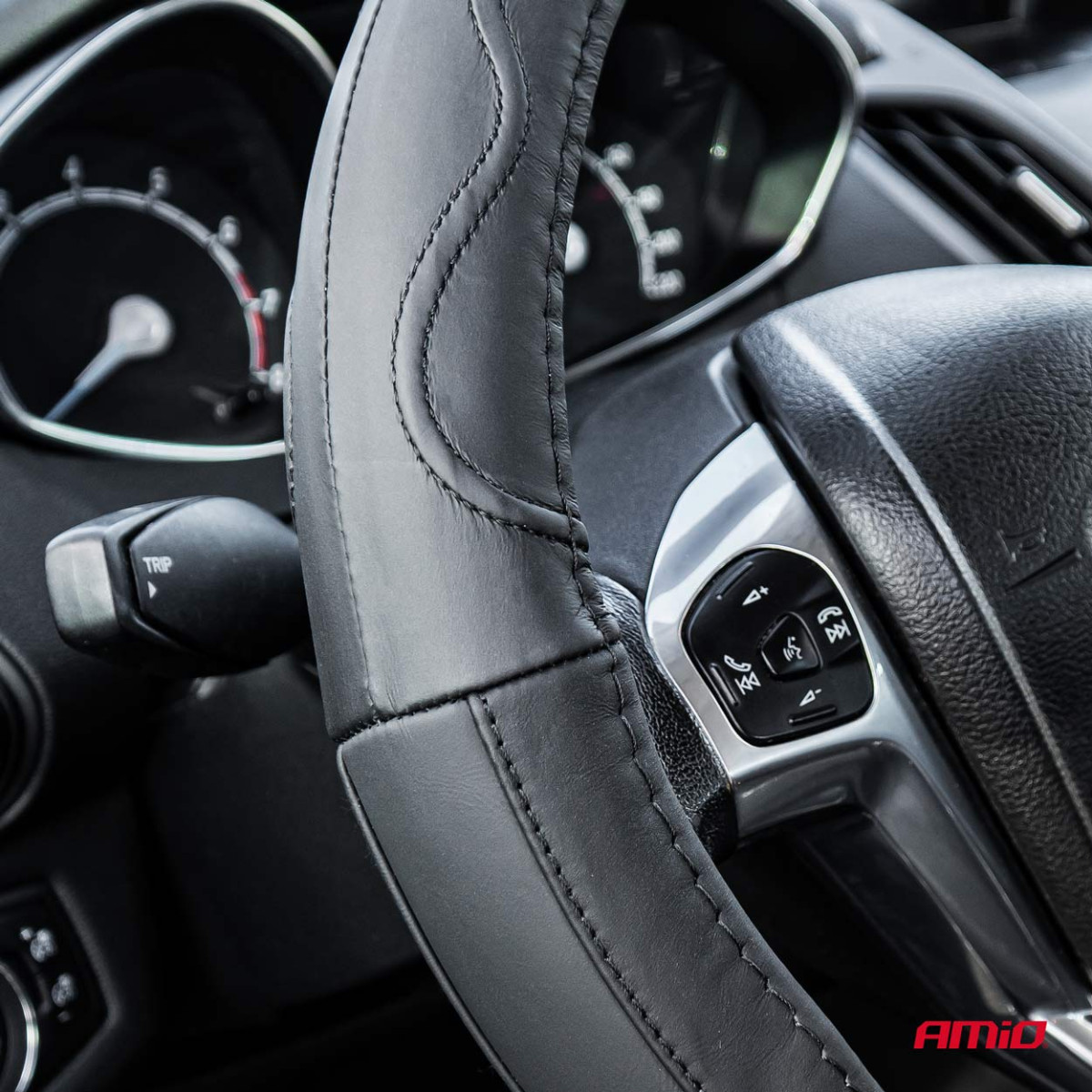 Rattöverdrag för bil 37-39 cm, äkta läder, SWC-49-M