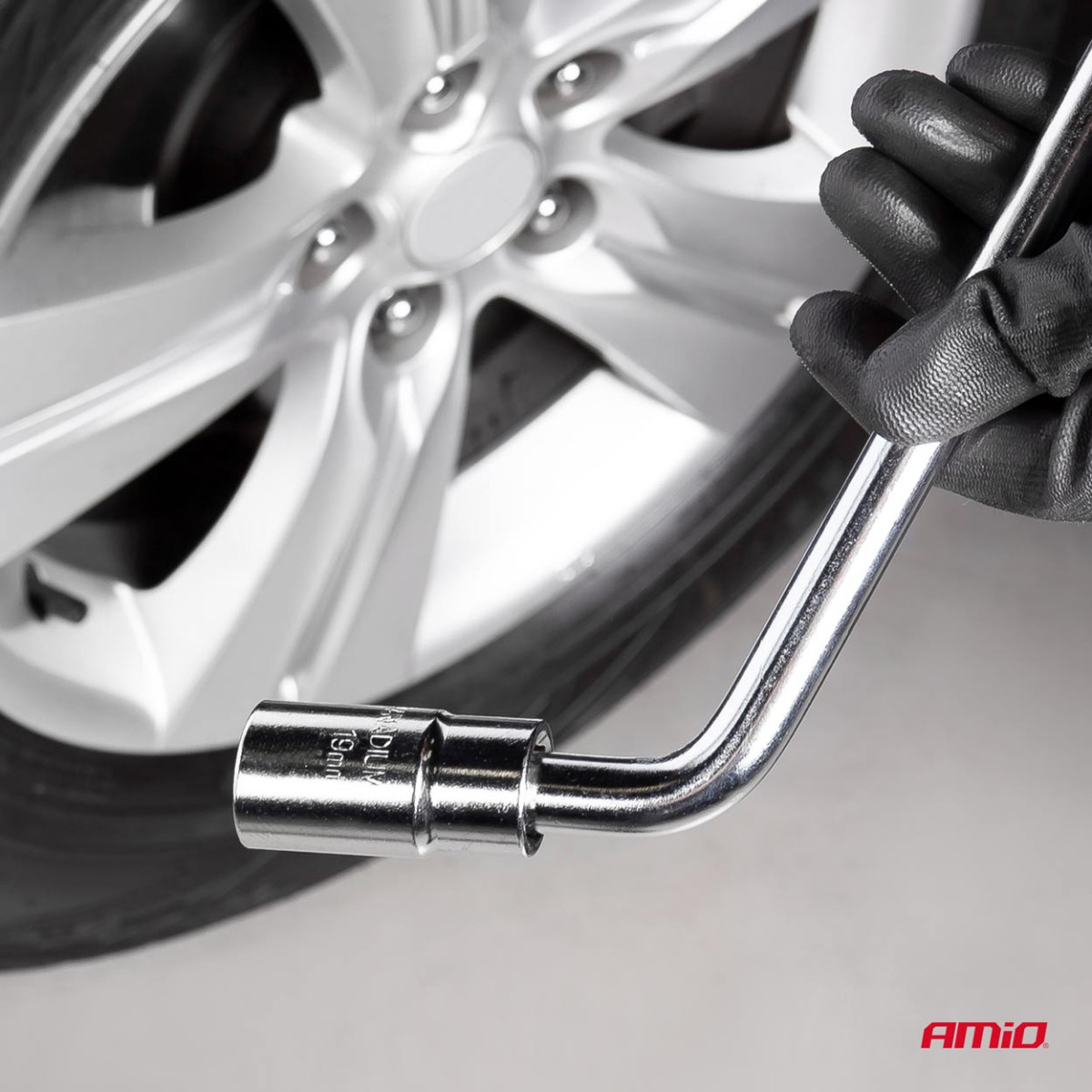 Teleskopisk hjulnyckel TWW 17/19/21/23 mm AMIO-01038