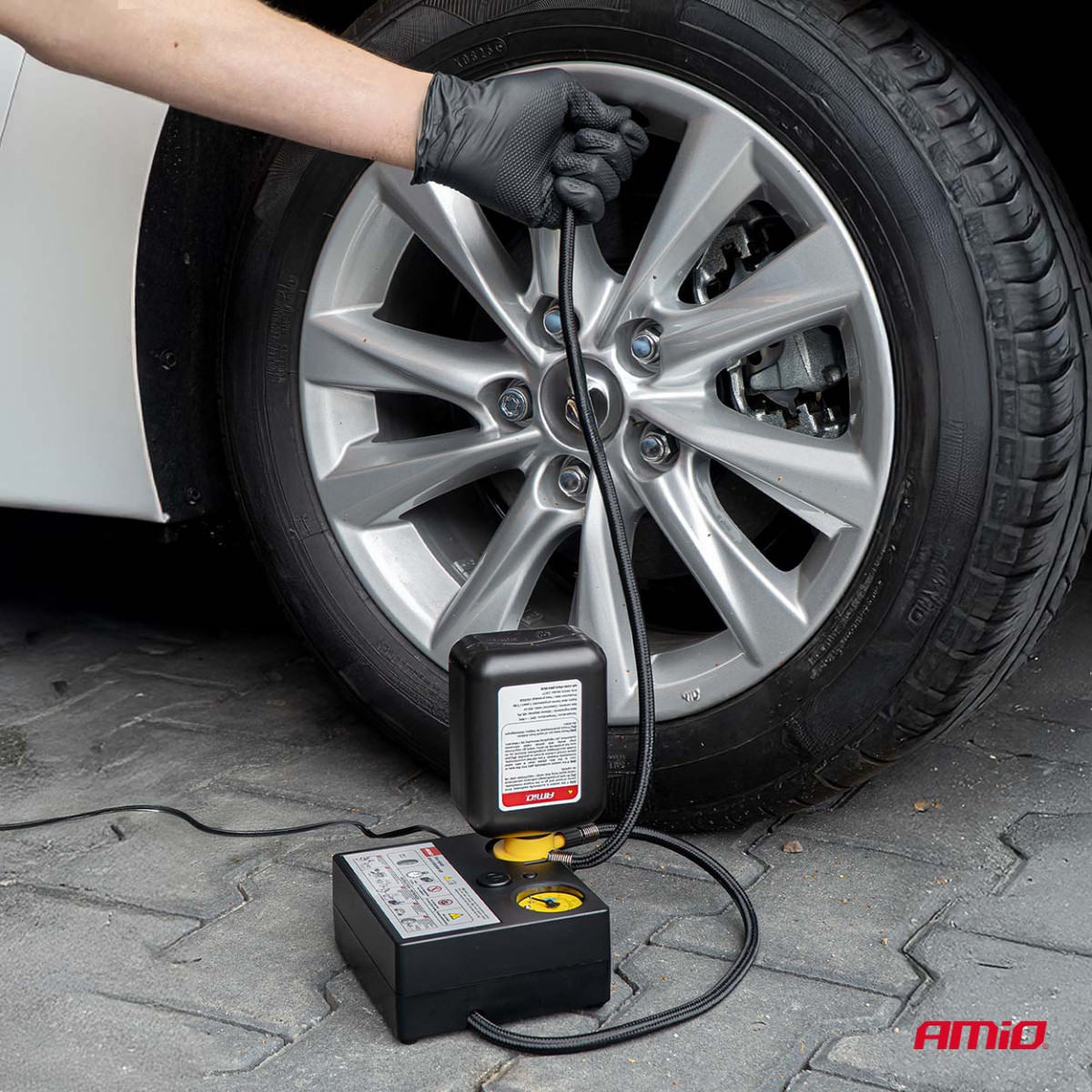 Däckreparationssats med kompressor, 12 V, 19 mm, AMIO-04929