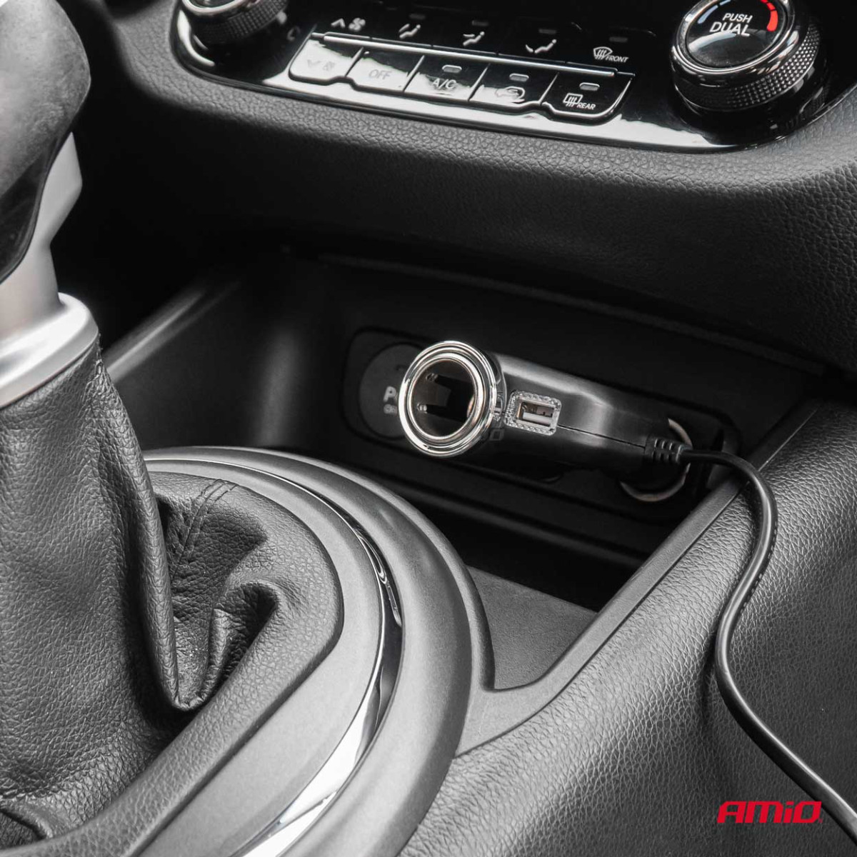 Tre-uttags förlängningssladd med laddare 1x USB-A + 1x cigarettändare 12/24V 120W 80 cm AMIO-04360