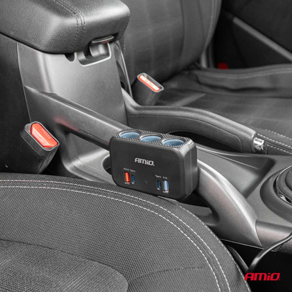 Treuttagsförlängningssladd med laddare 1x USB-A + 1x USB-C QC 4.0 12/24V 120W 80 cm AMIO-04365