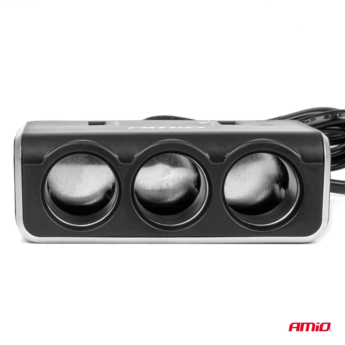 Tre-uttags förlängningssladd med laddare och digital display 2x USB-A QC 3.0 12/24V 120W 80 cm AMIO-04364