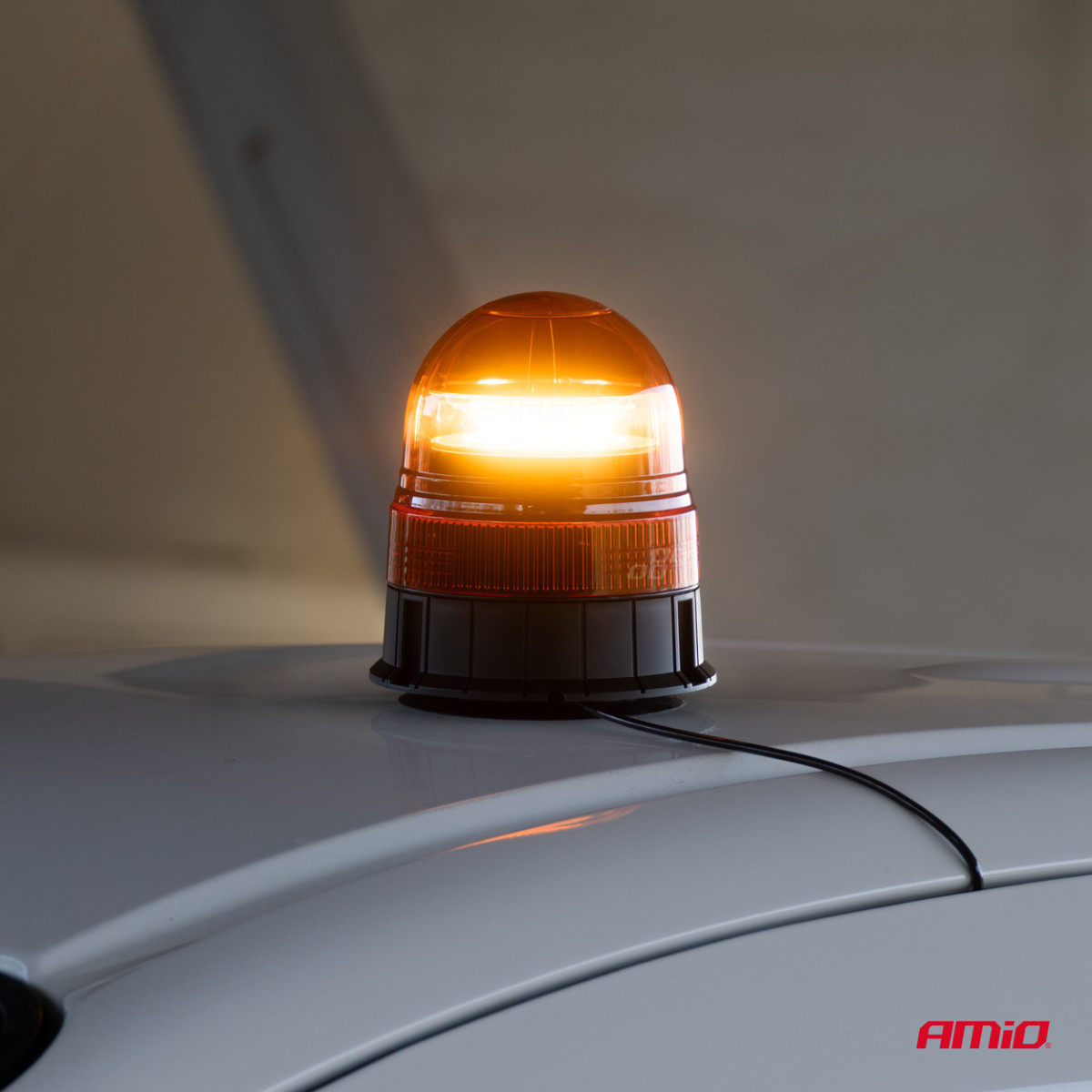 LED-varningslampa W02M magnetisk R65 R10 39LED 12/24V IP56 AMIO-02300